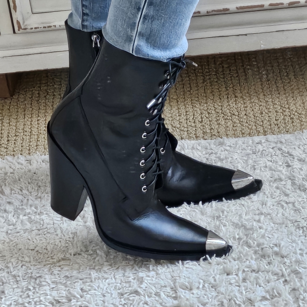 MICHAEL KORS Collection RADCLIFFE RUNWAY Leather Boots Sz 39.5 NIB - Picture 2 of 9